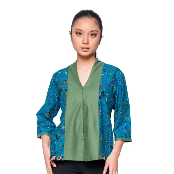 BATIK BLOUSE KATUN MOTIF LAR-LARAN KEMBANG HIJAU & BIRU LIMITED MISSELLE