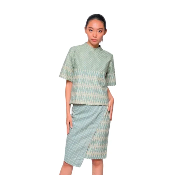 BATIK SET ROK & BLOUSE KATUN MOTIF TRUNTUM TIRTOTEJO ORANGE, BIRU, MERAH LIMITED MISSELLE - Image 2